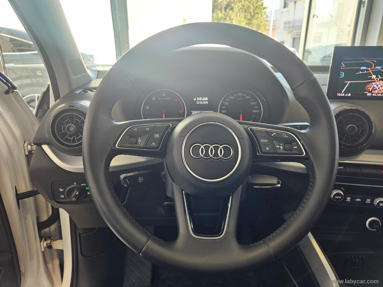 AUDI Q2 35 TDI quattro S tronic Business Adv.