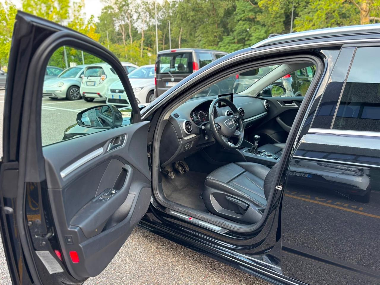 Audi A3 SPB 1.6 TDI*S line*Pelle*Navi*solo58000km*
