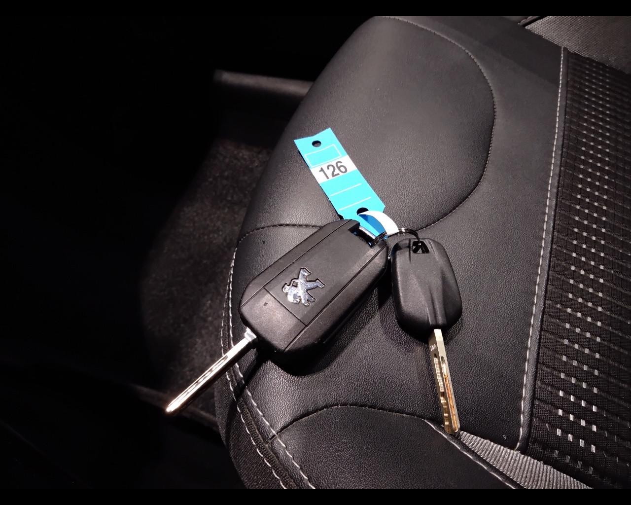 PEUGEOT 2008 - 2008 1.5 bluehdi Allure s&s 100cv 5marce