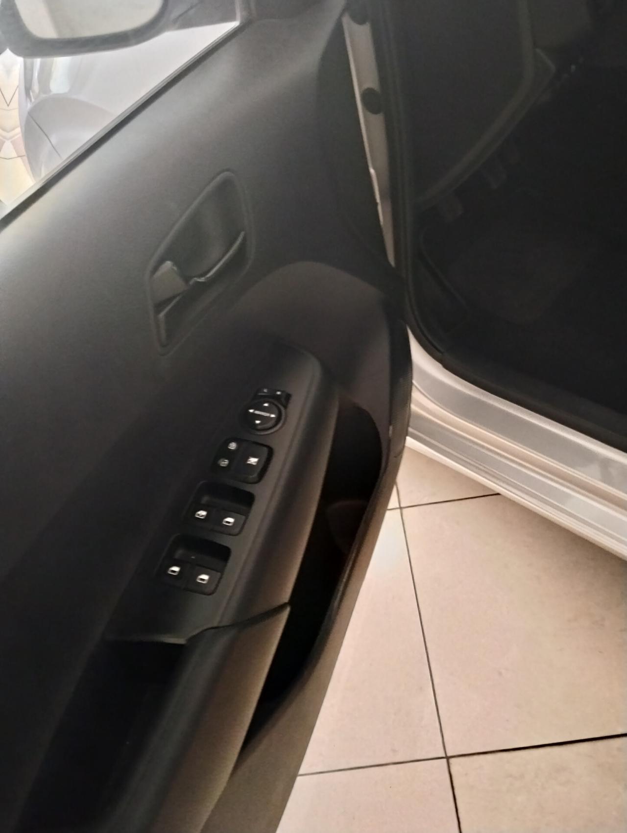 Kia Picanto 1.0 12V 5 porte X Line