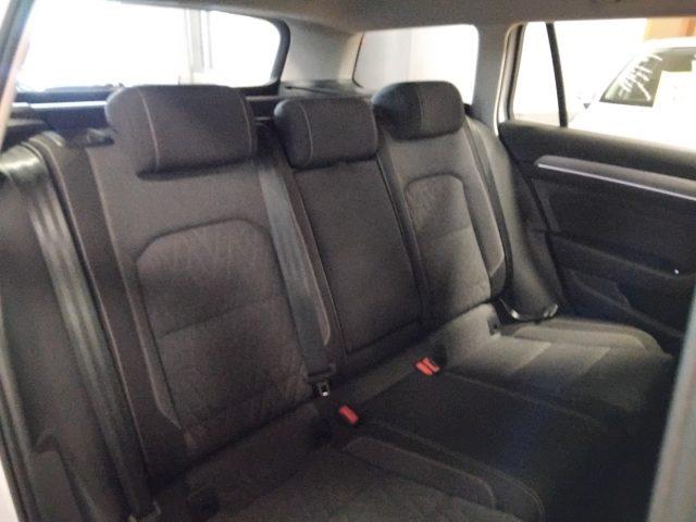 VOLKSWAGEN Passat Variant 2.0 TDI SCR EVO DSG Business