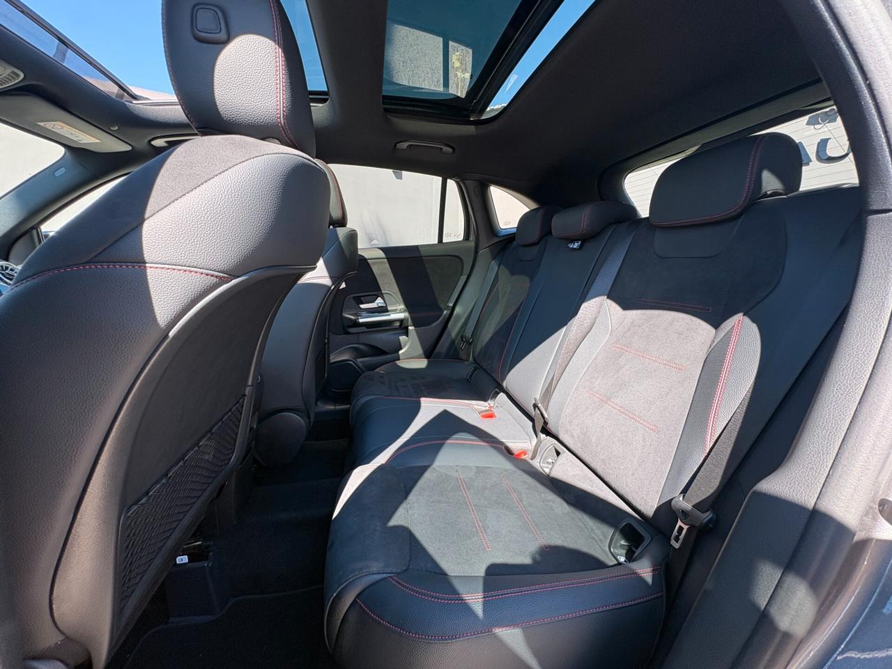 Mercedes-benz GLA 200 d AUTOMATIC AMG LINE PREMIUM PLUS TETTO APRIBILE