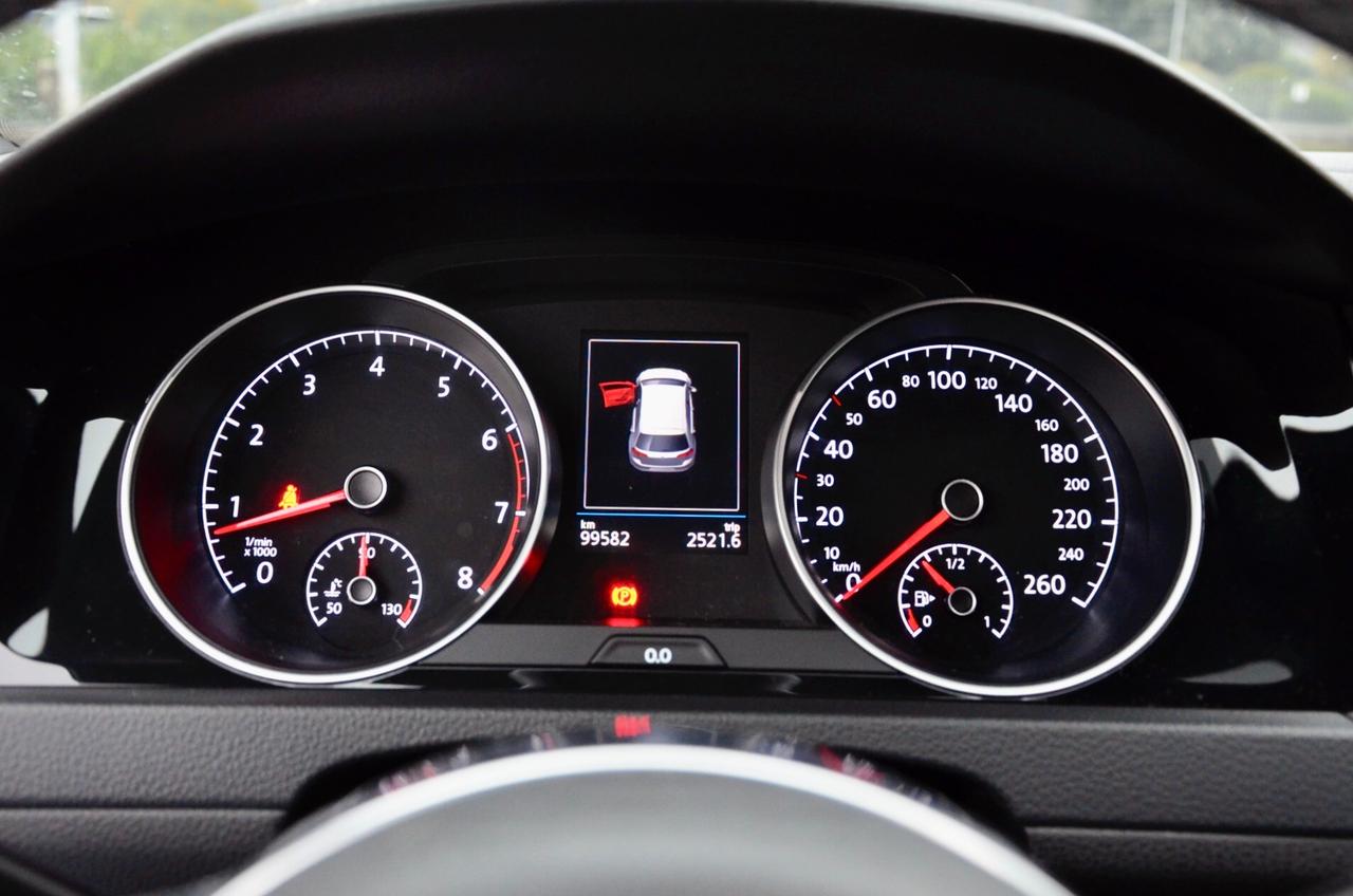 VOLKSWAGEN GOLF 5p 1.5 TSI R-LINE 150cv, UFF ITALIANA, EURO 6D, APPLE ANDROID, PERMUTE