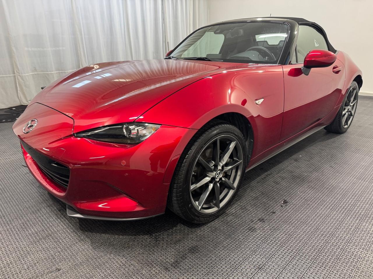 Mazda MX-5 2.0L Skyactiv-G Sport