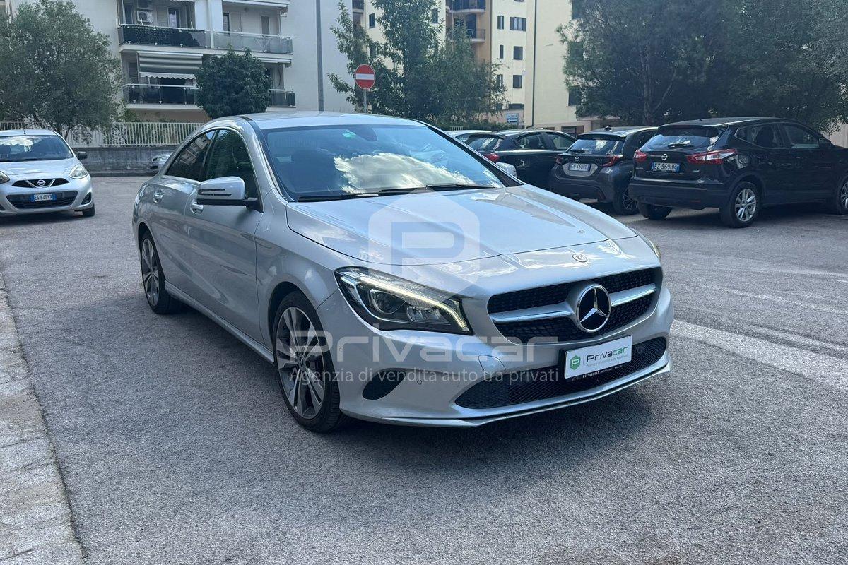 MERCEDES CLA 200 d Automatic Premium