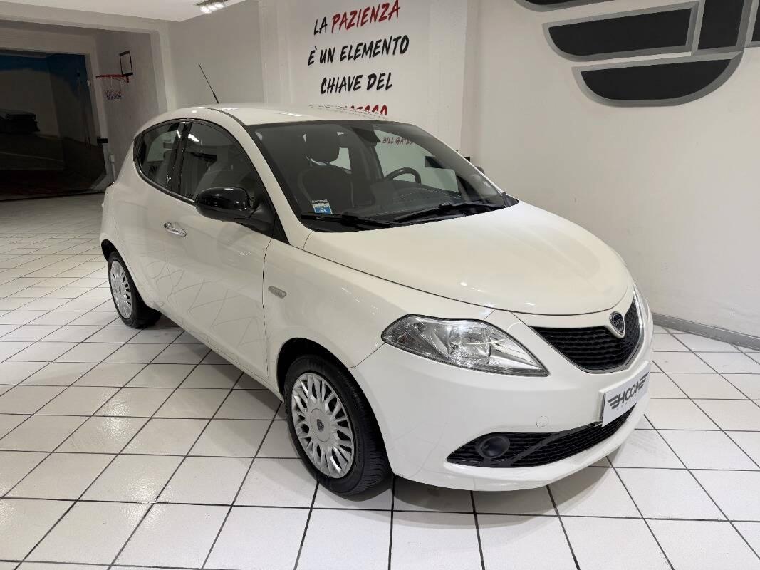 Lancia Ypsilon 1.2 Gold 69cv my16