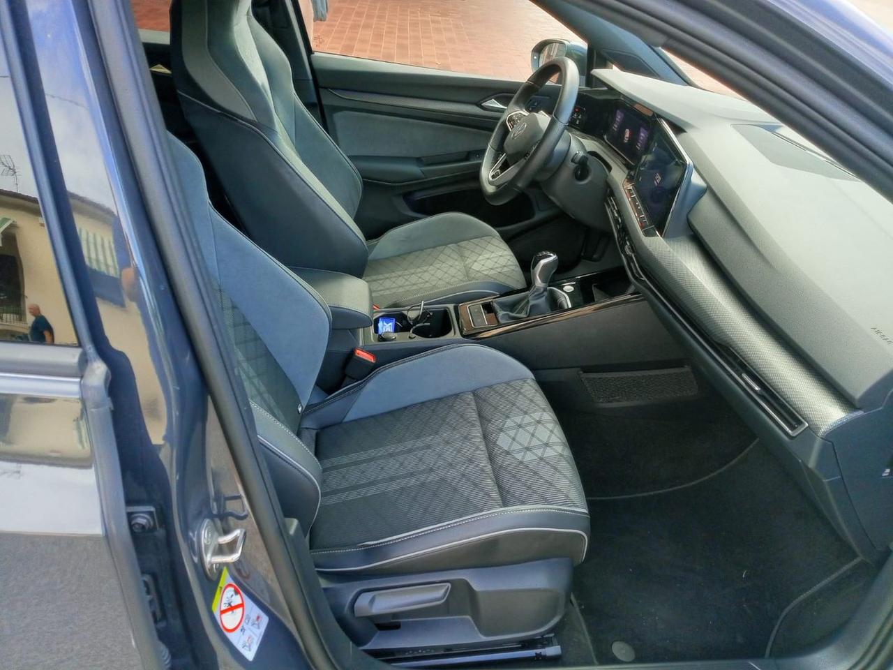 Volkswagen Golf R Line 1.5 TSI  #6470