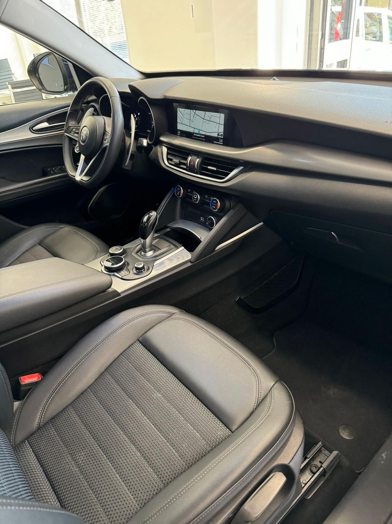 Alfa Romeo Stelvio 2.2 Turbodiesel 190 CV AT8 RWD Super