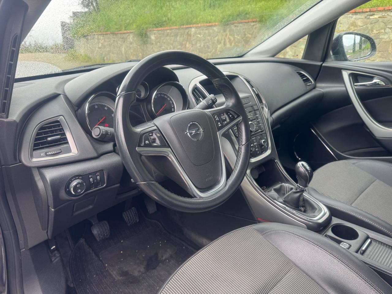 Opel Astra 1.7 CDTI 110CV SW 2012