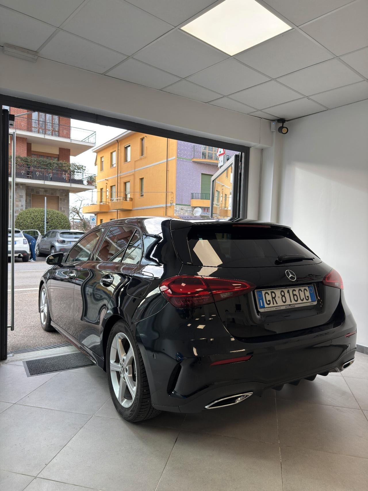 Mercedes-benz A 180 Automatic AMG Line Advanced Plus