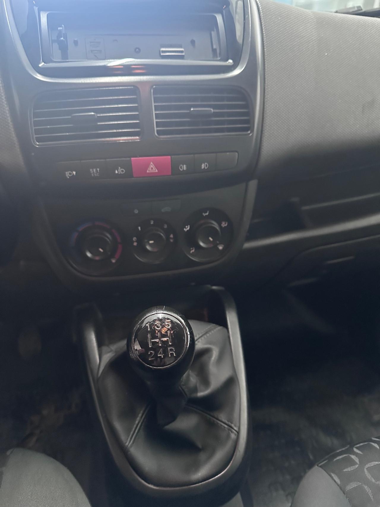 Fiat doblò 1.3 mjt 90 cv porta laterale 2014