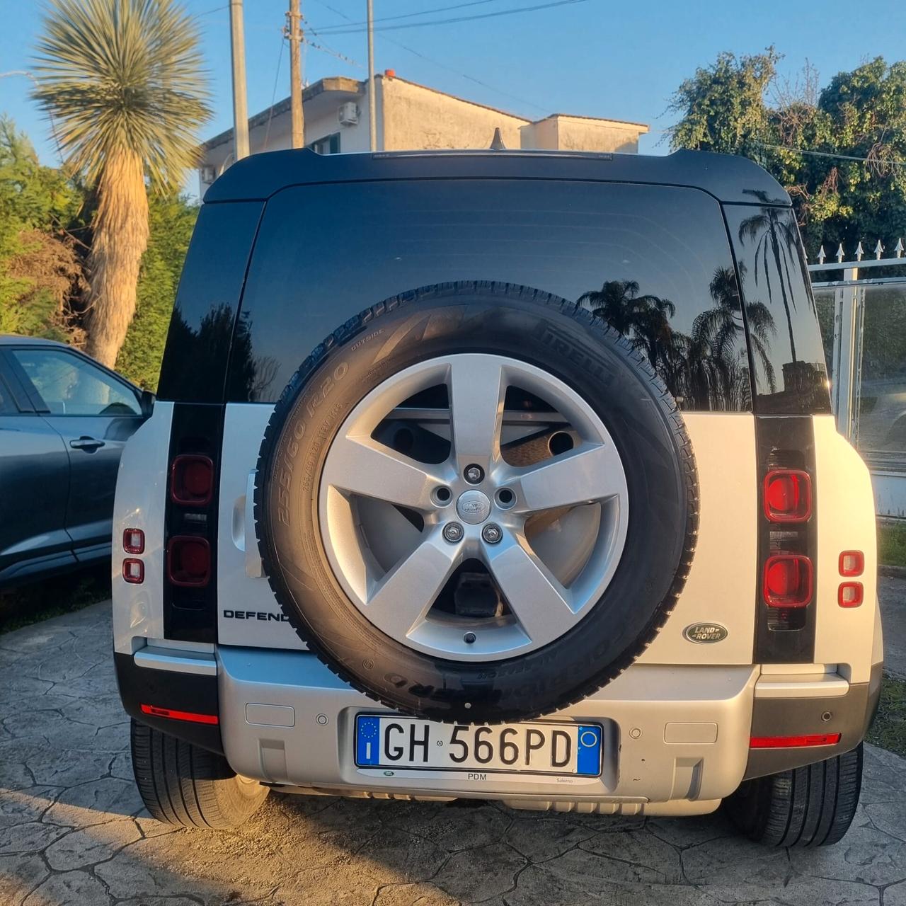 Land Rover Defender 110 3.0D I6 200 CV AWD Auto SE