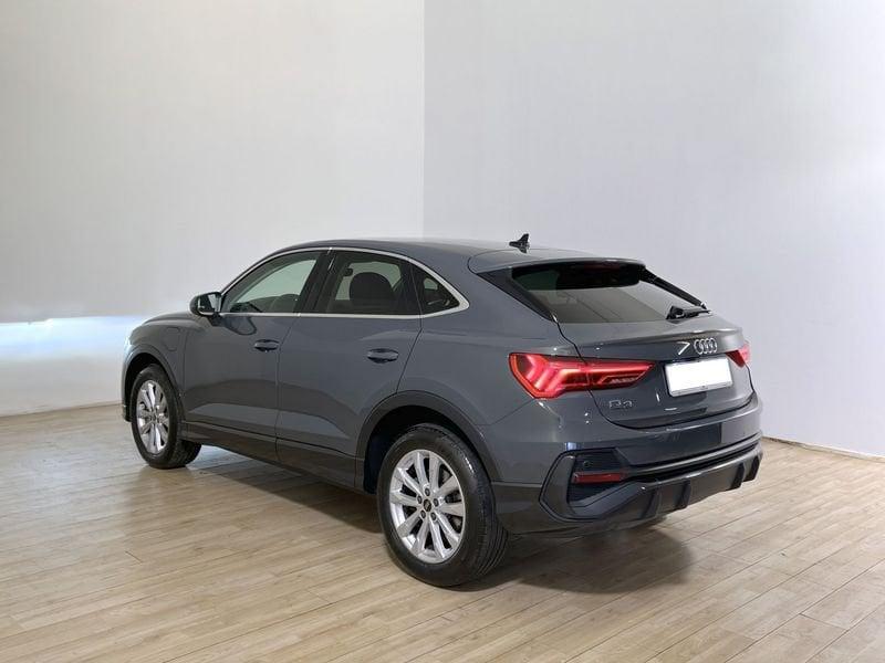 Audi Q3 SPB 45 TFSI e S tronic Business Plus