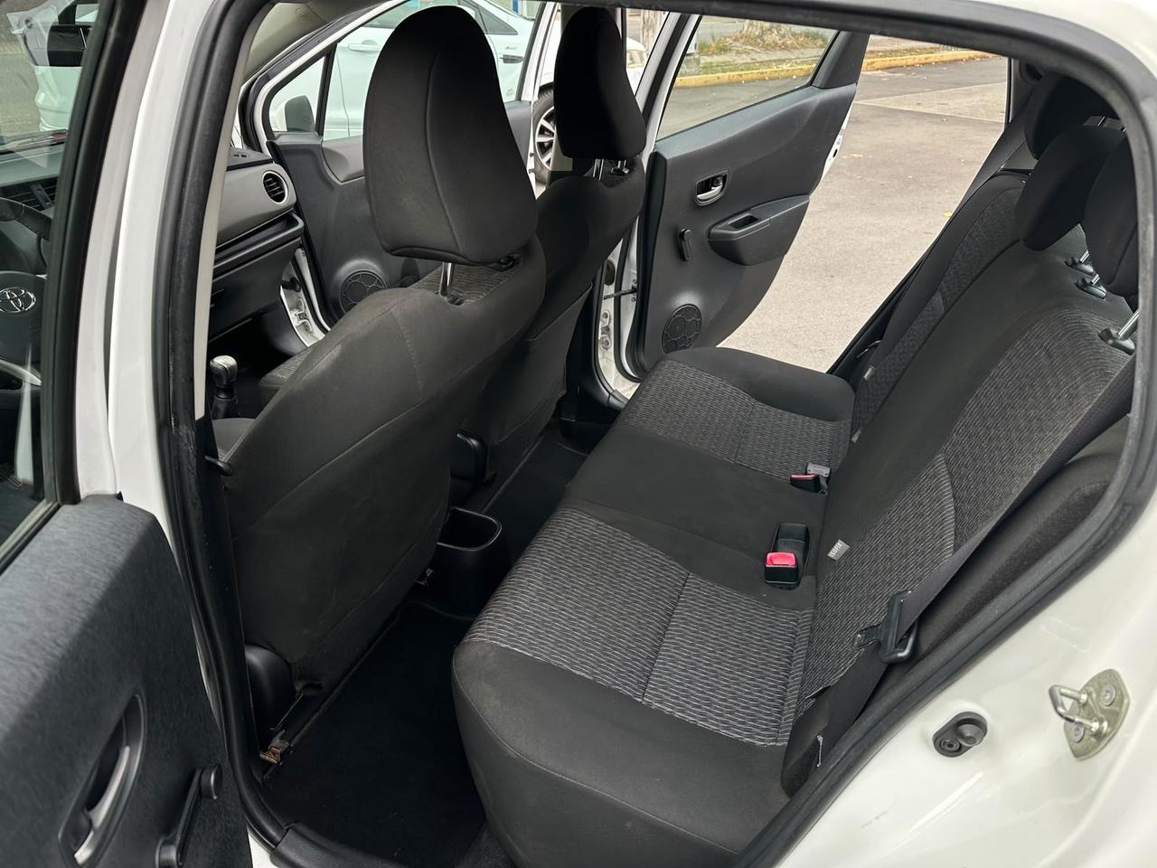 Toyota Yaris 1.0 5 porte Active