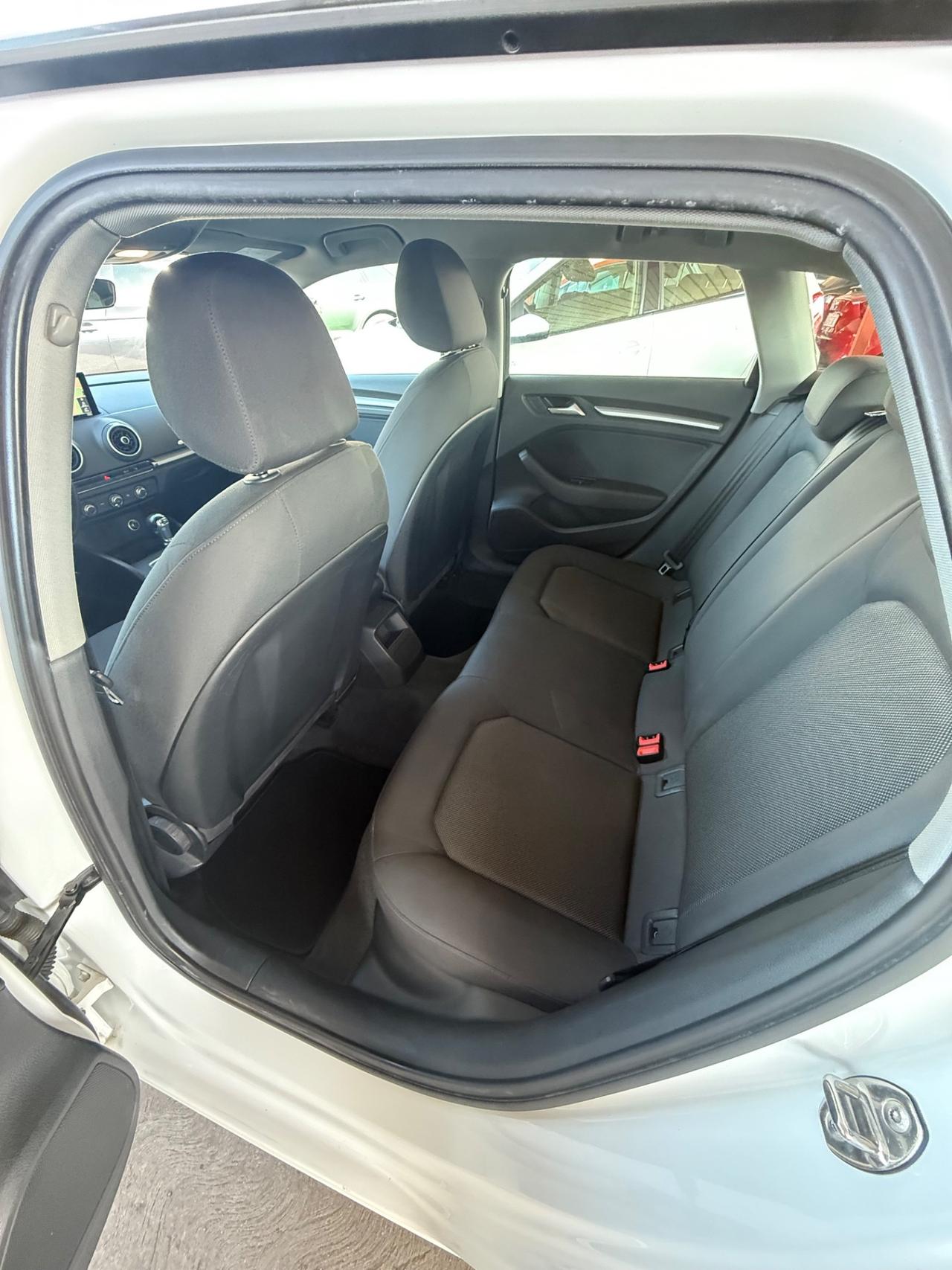 AuA3 SPB 1.6 TDI 116 CV S tronic Sport-unipro-rate-e6