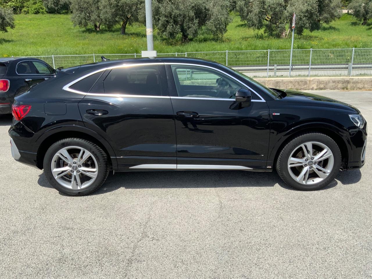 Audi Q3 SPB 35 TDI quattro S line edition