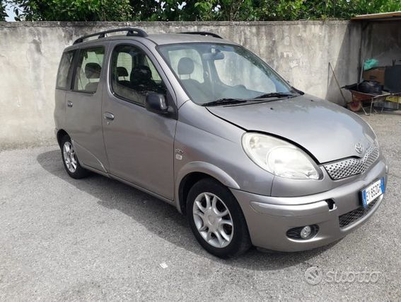 Toyota Yaris Verso 1.4 D4d Full-2004