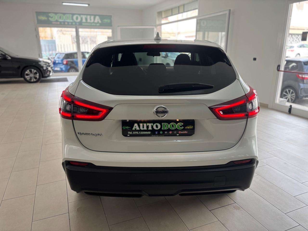 Nissan Qashqai 1.5 dCi N-Connecta