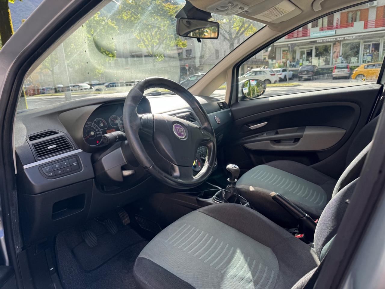 Fiat Grande Punto 1.2 5 porte TAGLIANDATA