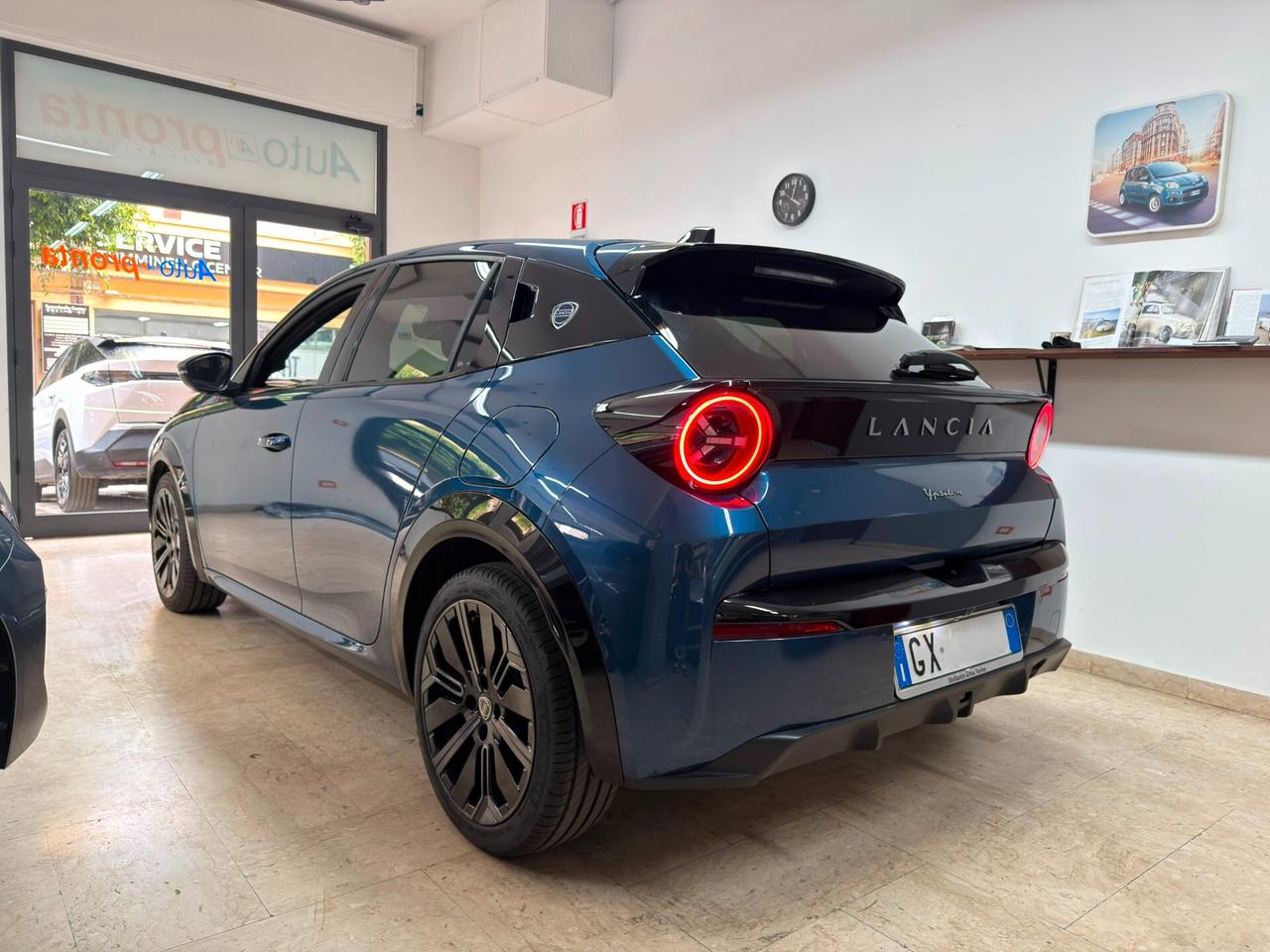 Lancia Ypsilon Hybrid 110CV e-DCT Edizione Cassina