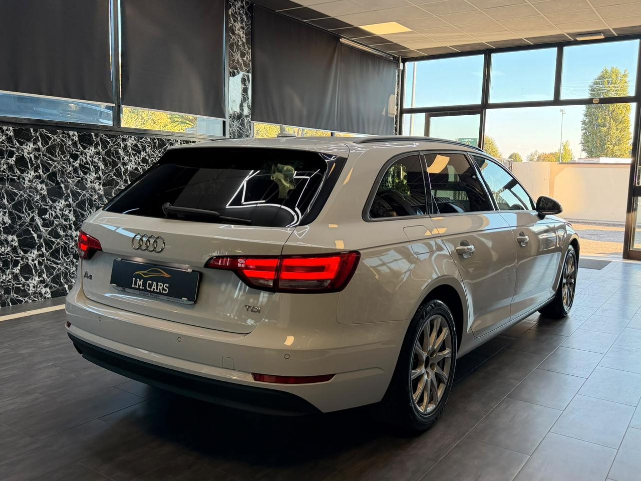 Audi A4 Avant 2.0 TDI 150 CV Business