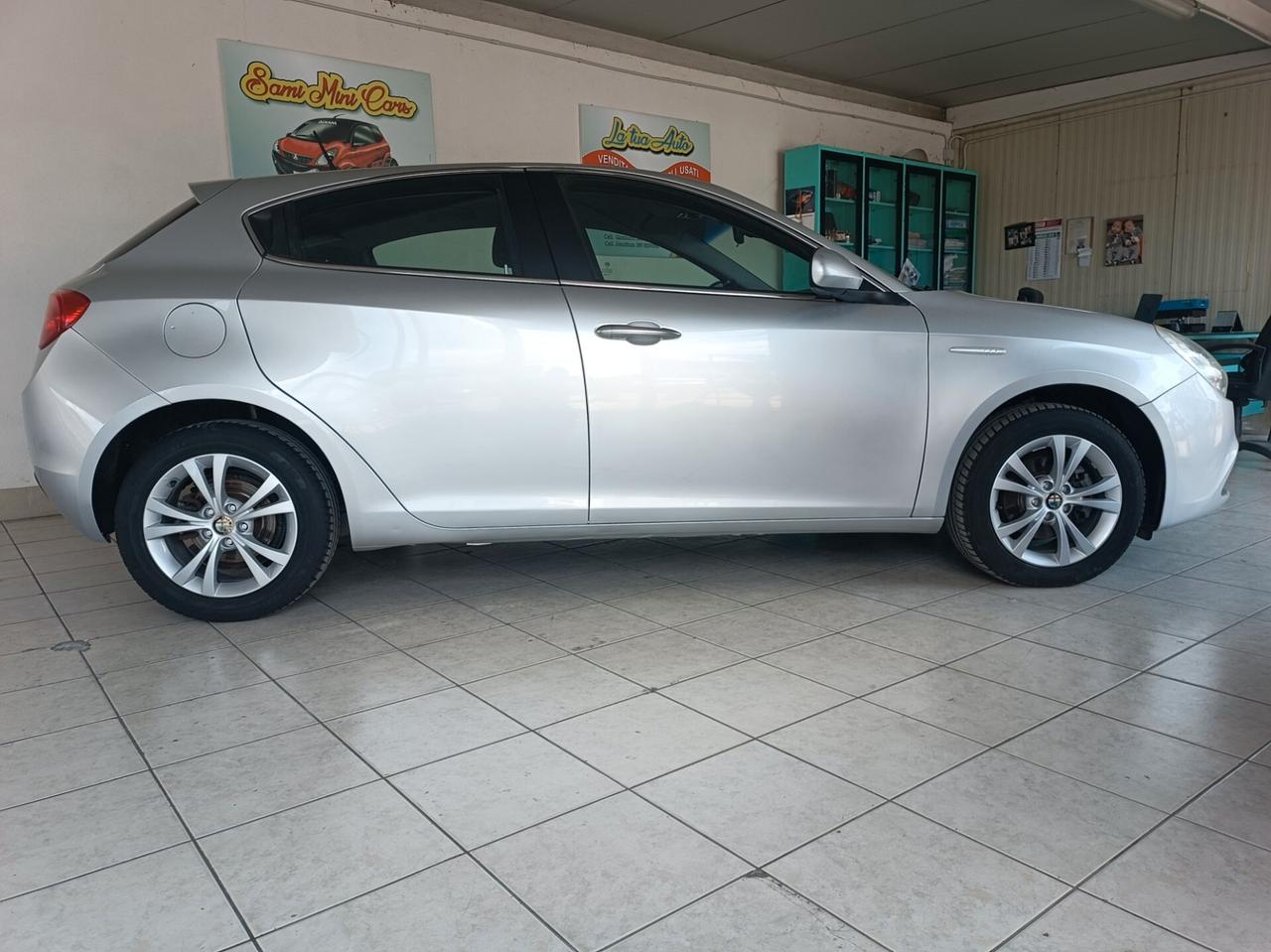 Alfa Romeo Giulietta 1.6 JTDm-2 105 CV Progression