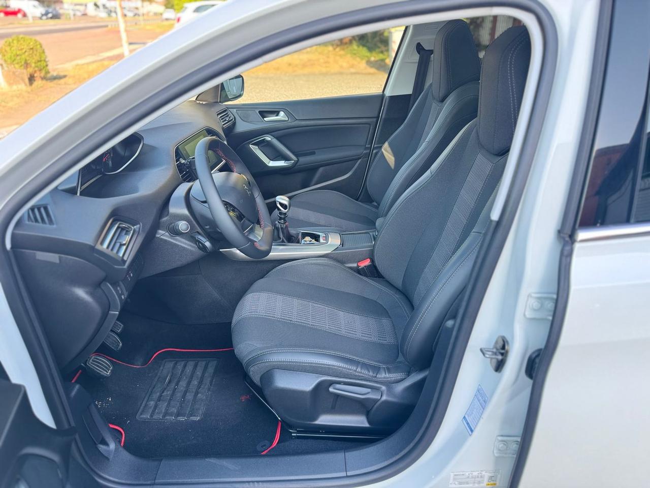 Peugeot 308 Allure 1.5 Blue HDI 130 #6529