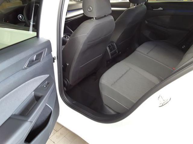 VOLKSWAGEN Golf 1.5 eTSI 115 CV DSG Life