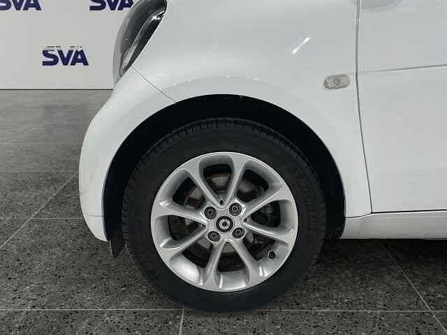 Smart fortwo 1.0 70CV Proxy - NEOPATENTATI
