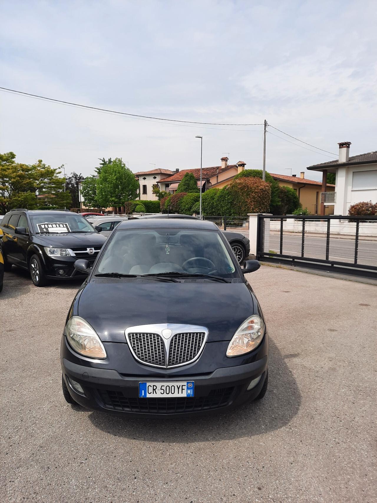 Lancia Ypsilon 1.3 Multijet Platino OK NEOPATENTATI