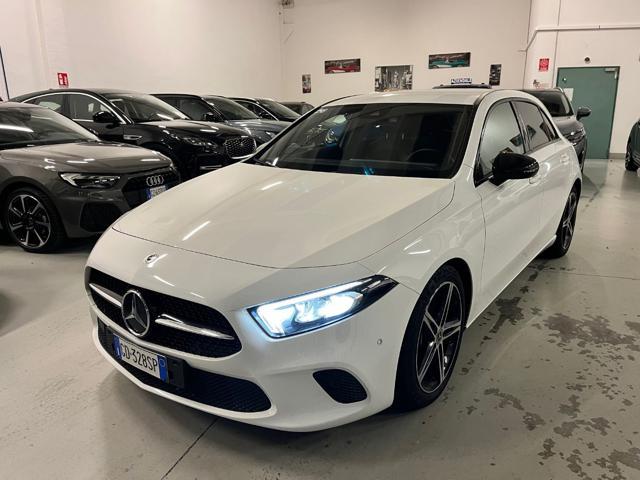 MERCEDES-BENZ A 180 d Automatic Sport + Pack Luci soffuse