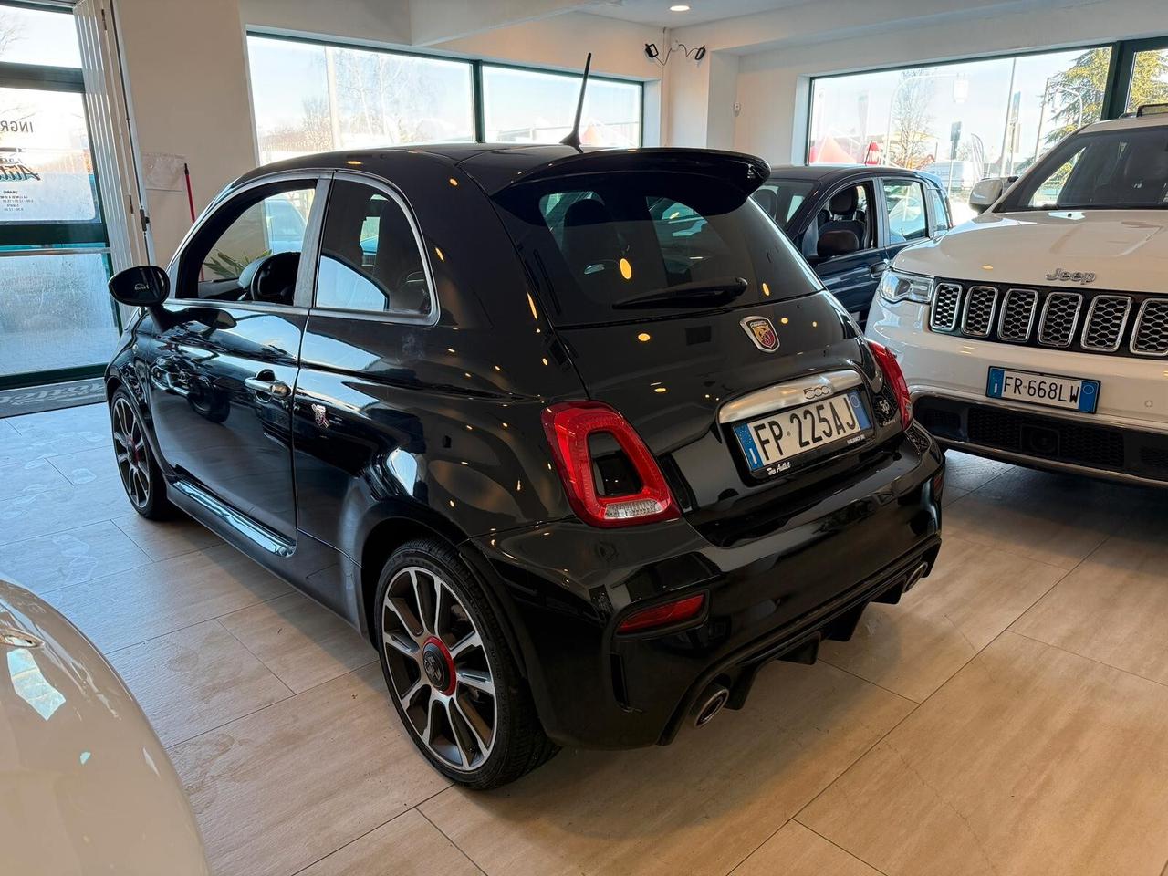 Abarth 595 1.4 Turbo T-Jet 165 CV Turismo