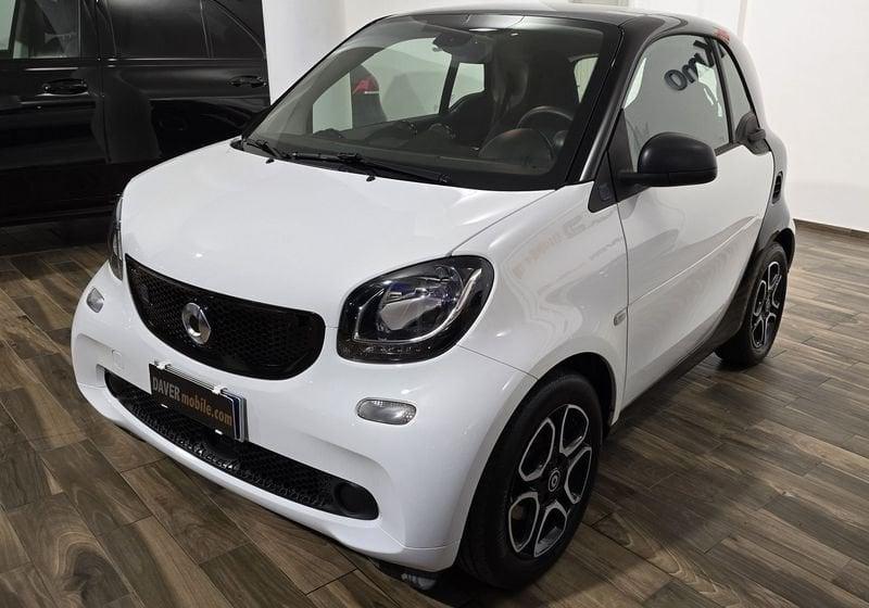 smart fortwo EQ Passion