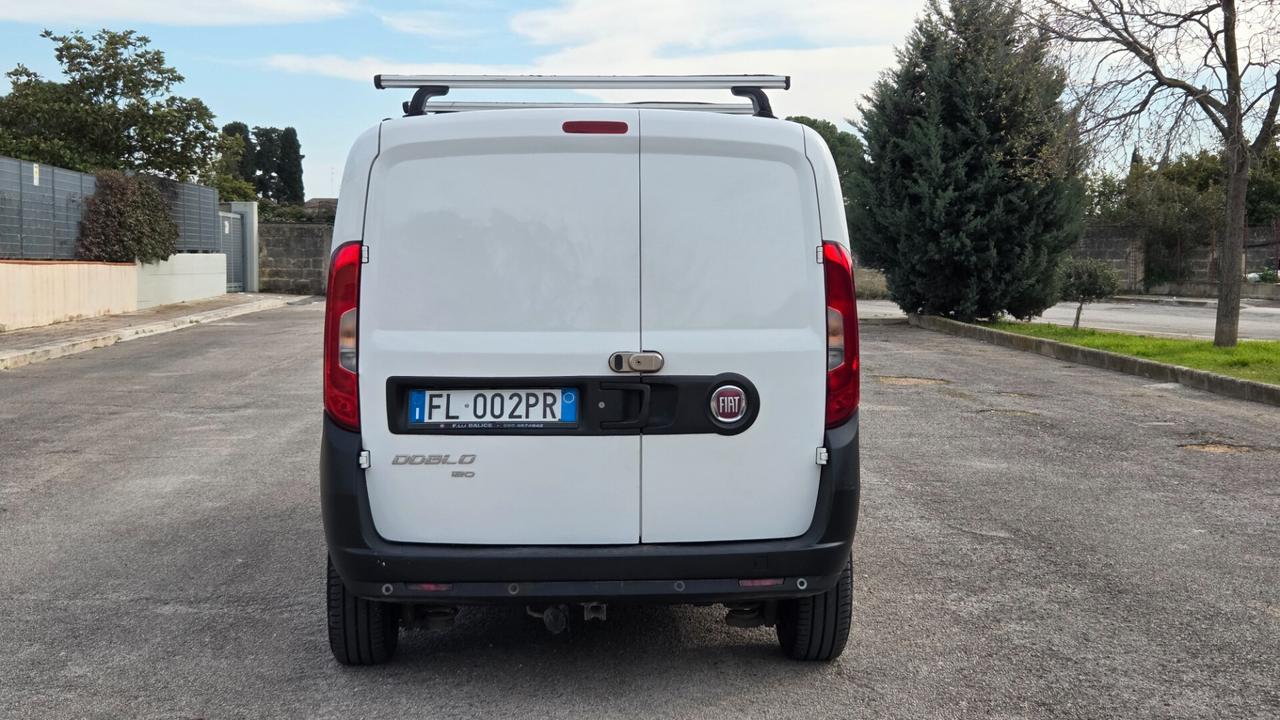 Fiat Doblo 1.6 MJT 120CV PL-TA 3 posti Maxi XL Gancio traino