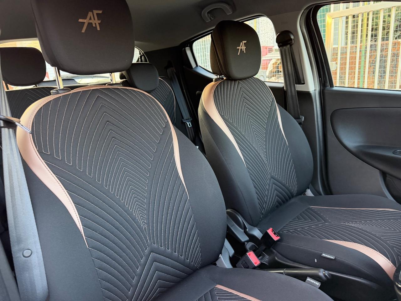 Lancia Ypsilon 1.0 FireFly 5 porte S&S Hybrid Ecochic Gold