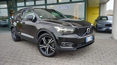 Volvo XC40 T5 Recharge Plug-in Hybrid R-design
