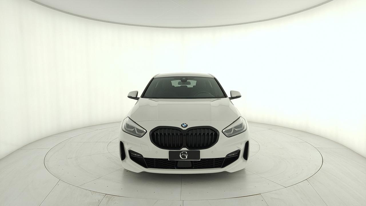 BMW Serie 1 F40 - 118d Msport auto