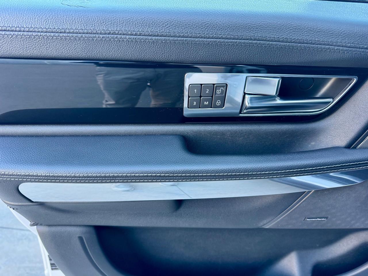 LAND ROVER RANGE ROVER SPORT 3.0 TDV6 HSE