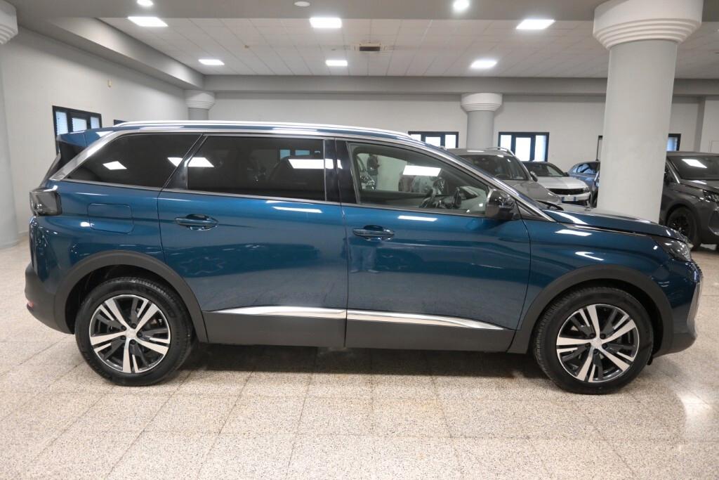 PEUGEOT 5008 1.5 BLUEHDI 131CV EAT8 SeS 7POSTI ALLURE PACK ( FARI LED - I-COCKPIT - NAVI - MIRROR - SENSORI POST. - TELECAMERA POST. - CERCHI 18 )