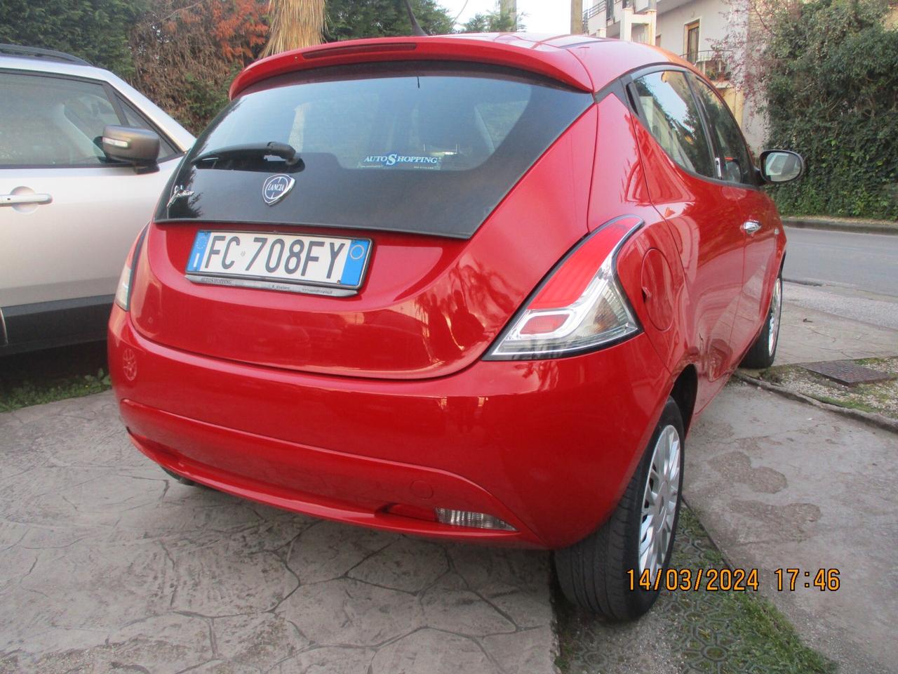 Lancia Ypsilon 1.2 69 CV 5 porte GPL Ecochic Gold