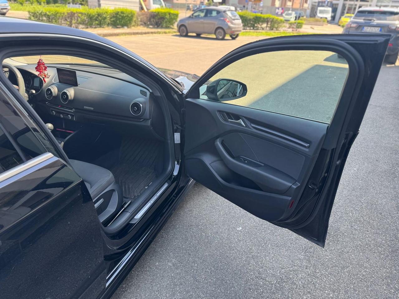 Audi A3 Business 1.5 30 g-tron