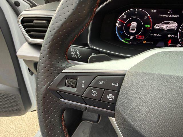 SEAT Leon 1.4 e-HYBRID DSG FR LED Camera Park Assist