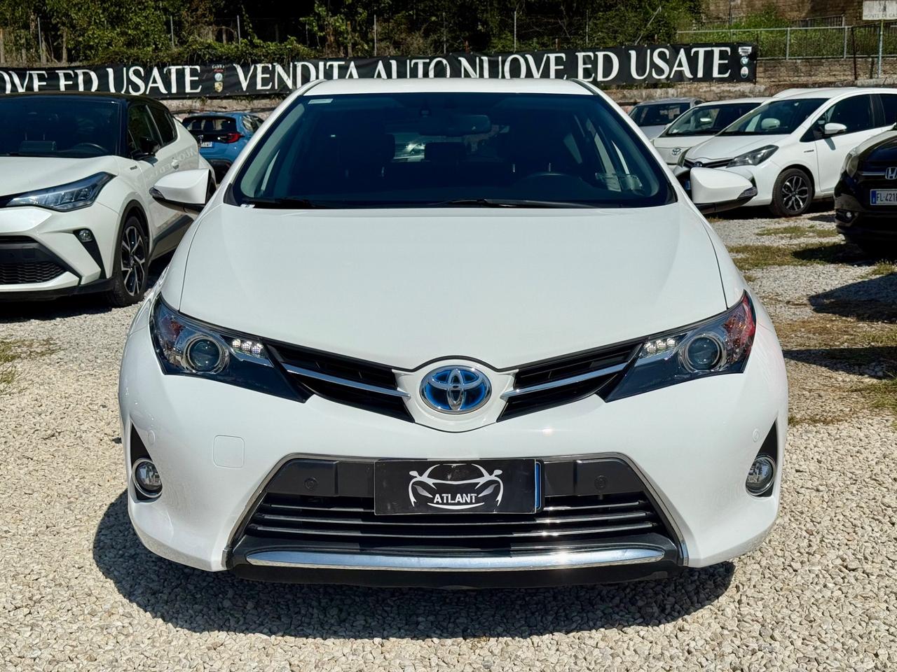 Toyota Auris 1.8 hsd executive