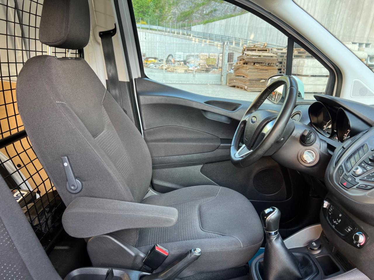Ford Transit Courier Transit Courier 1.5 TDCi 75CV Van Trend Perfetta