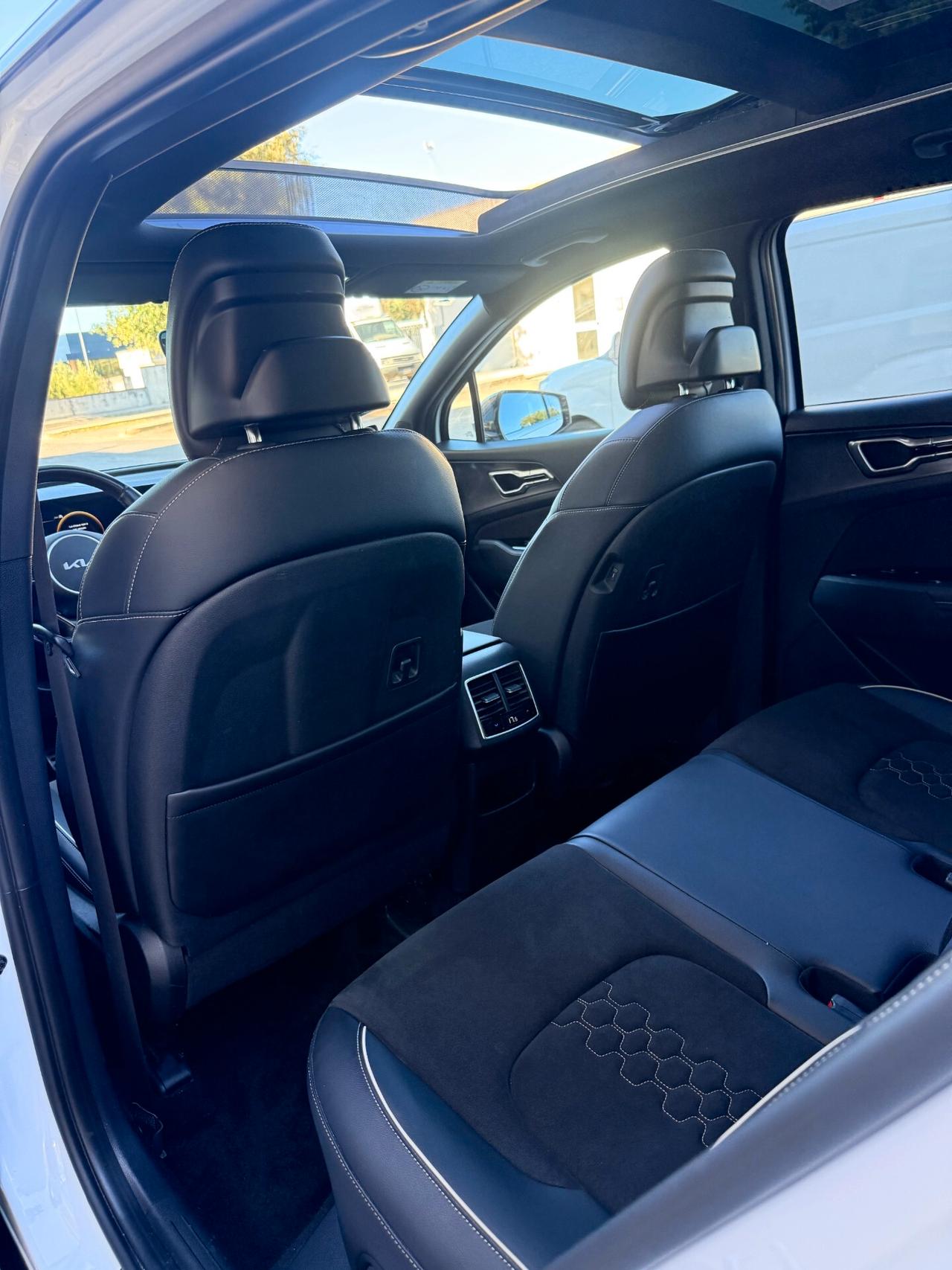 Kia Sportage 1.6 crdi mhev GT Line Premium Pack TETTO APRIBILE,DOPPIOTETTO PANORAMICO,TELECAMERA 360,VIRTUAL COCK