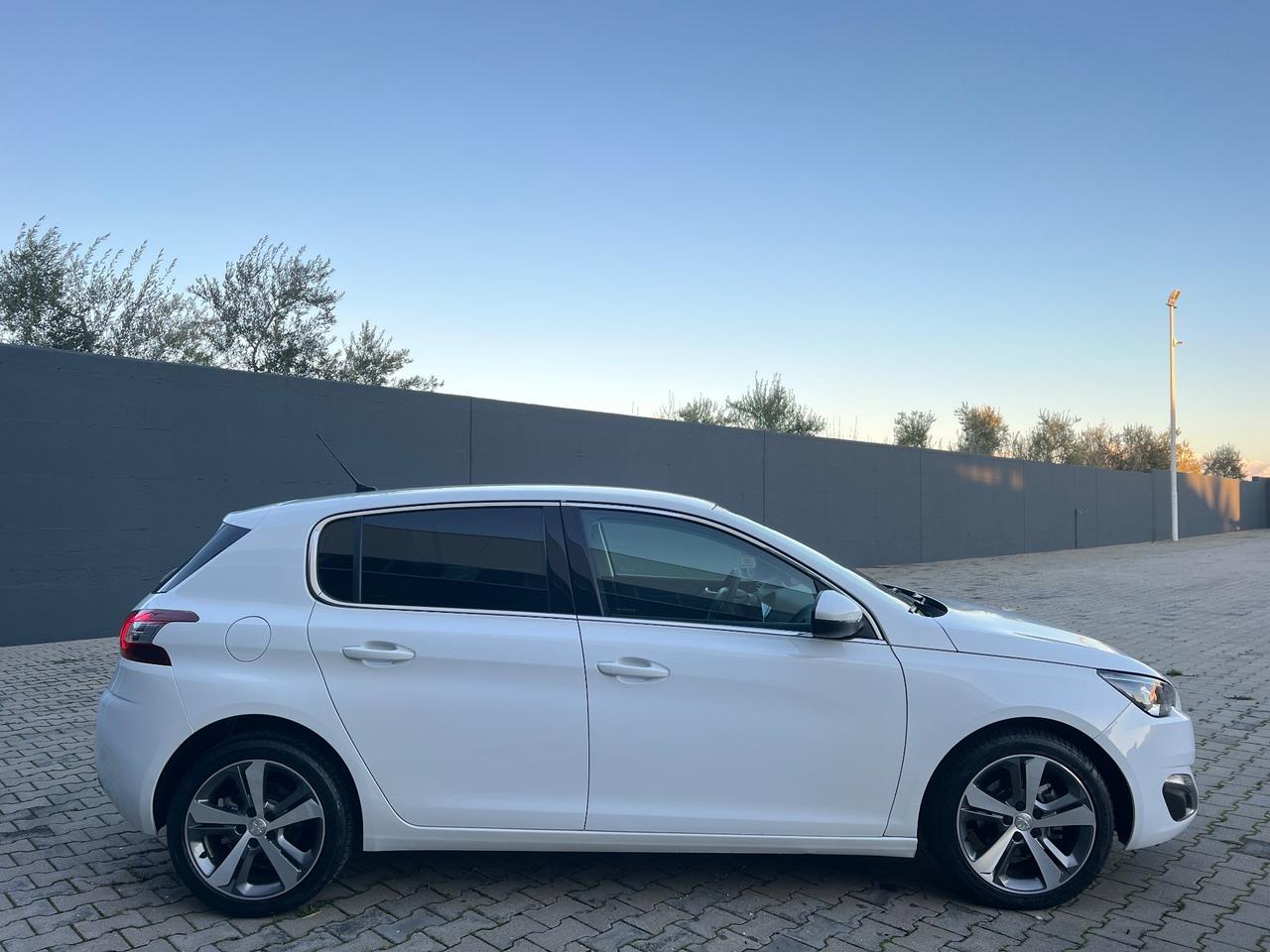 Peugeot 308 1.6 BlueHDi 120 Allure - 2017