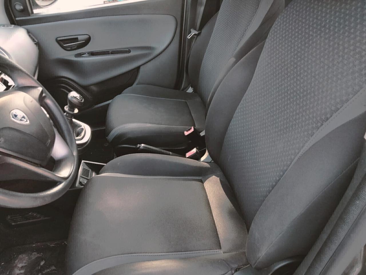 Lancia Ypsilon 1.2 Gold >2019 NEOPATENTATI