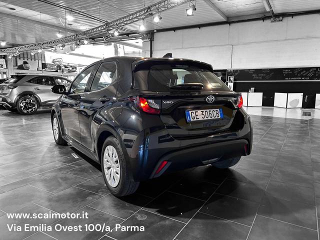 TOYOTA Yaris 1.5 Hybrid 5 porte Business