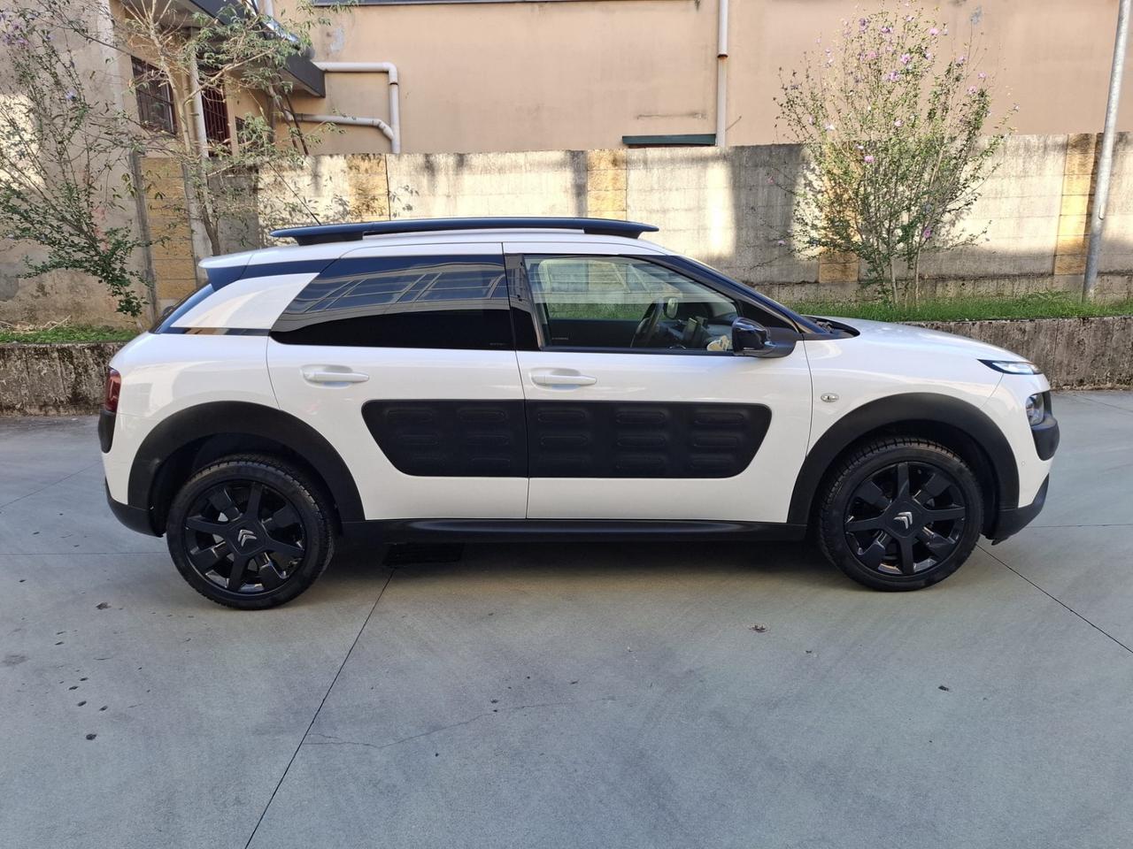 Citroen C4 Cactus PureTech 82 Shine