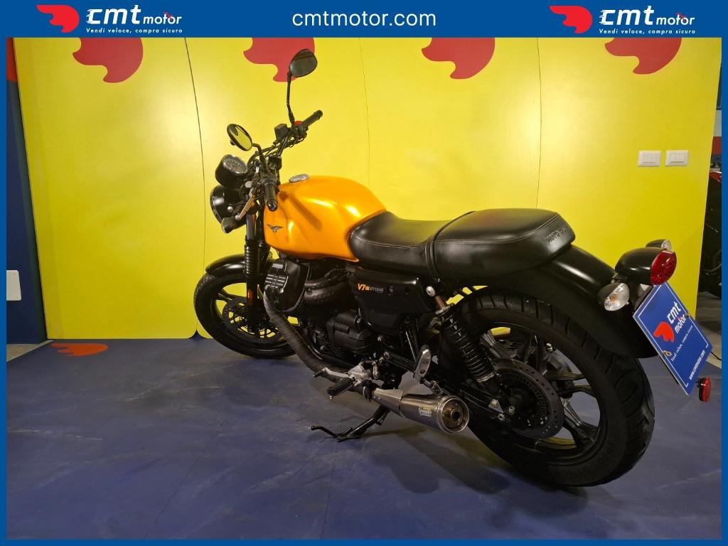 Moto Guzzi V7 - 2017